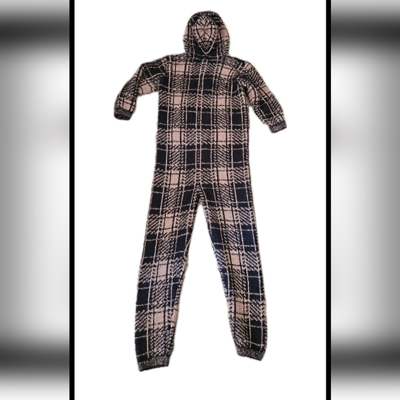 SKIMS Cozy Knit Black And Tan Plaid Jumpsuit Pajama Loungewear Cozy Zip Up 8/10 - Picture 4 of 12